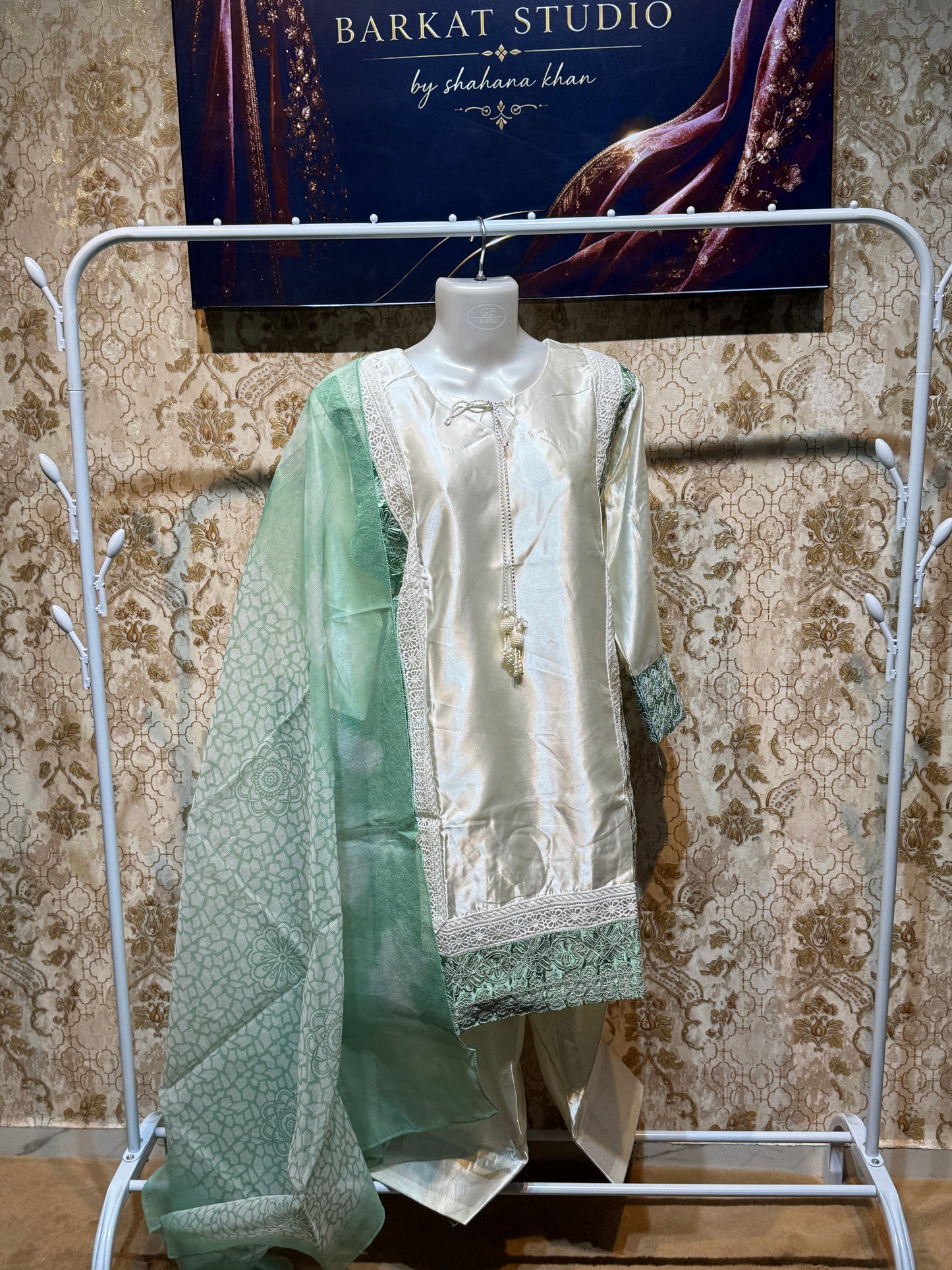 Elegant Cream Kurta Set with Contrast Dupatta- Farshi Dress