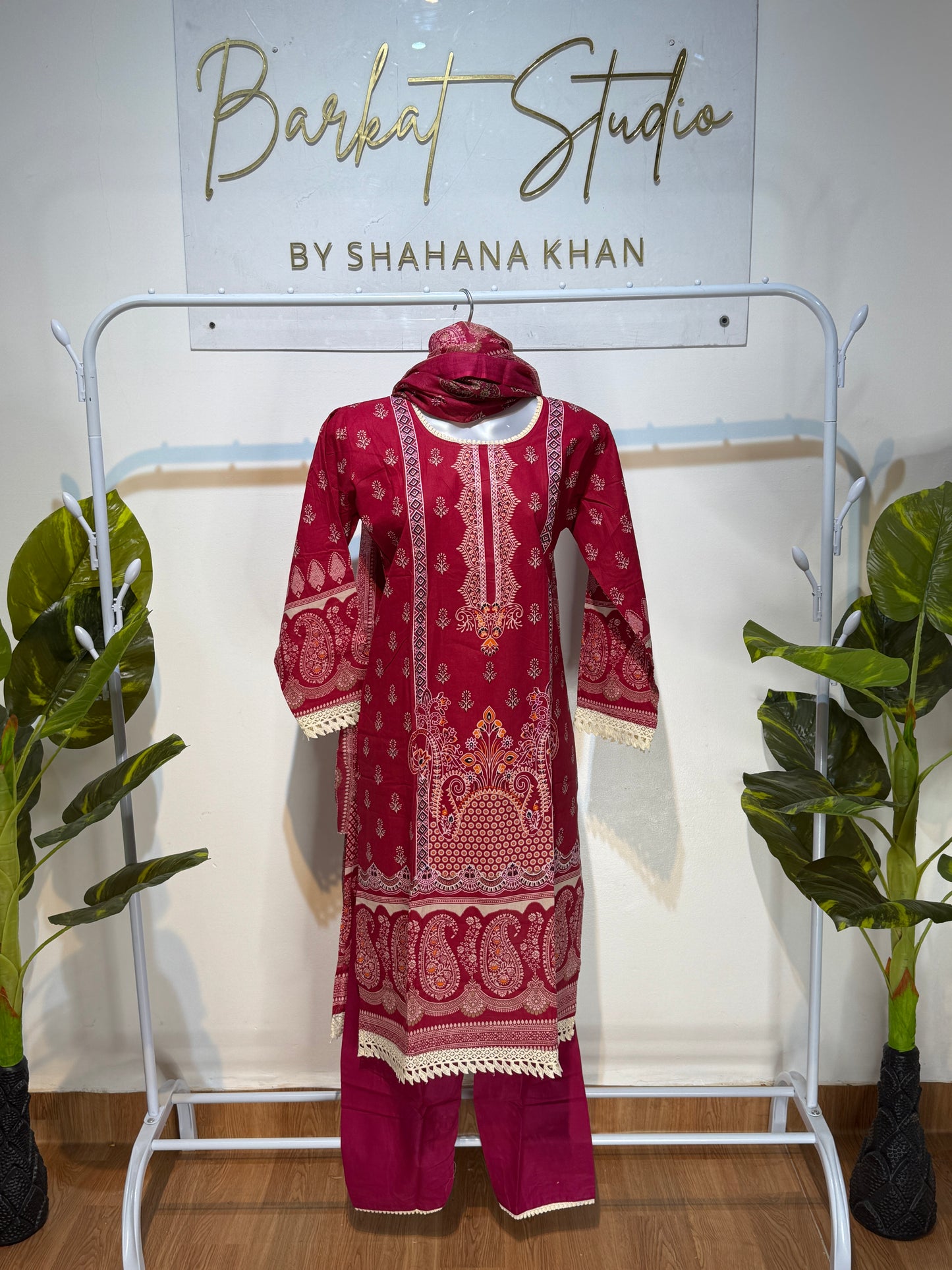 Women's Pakistani Printed Lawn Suit Set with Dupatta
